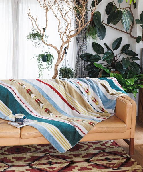 BAYFLOW（ベイフロー）の「[軽いのに暖かいふわふわの肌触り]Lsizeフリースブランケット 23AW（ブランケット・レディース・ベージュ/サックスブルー系/ピンク系/ネイビー系/パープル系・0）」の10枚目の写真