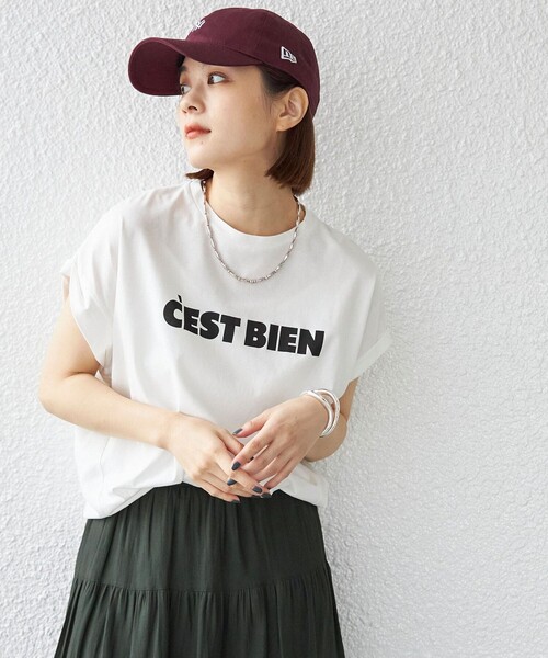 SHIPS（シップス）の「ローズ ぺトール ロゴ プリント TEE 2◆（Tシャツ/カットソー・レディース・オフホワイト/ホワイト/ベージュ/ダークグレー・ONE SIZE）」の2枚目の写真