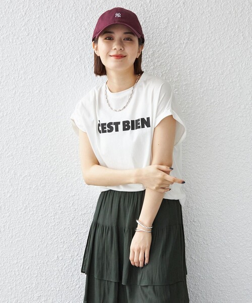 SHIPS（シップス）の「ローズ ぺトール ロゴ プリント TEE 2◆（Tシャツ/カットソー・レディース・オフホワイト/ホワイト/ベージュ/ダークグレー・ONE SIZE）」の21枚目の写真