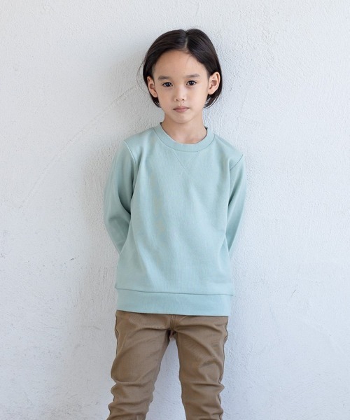 chil2（チルツー）の「全20色 コットン100％ 無地トレーナー（スウェット・キッズ・ラベンダー/ワインレッド/グリーン/スモークピンク/サックスブルー/オレンジ系その他/グレイッシュブルー/ミント/マスタード/オレンジ/グレー/ライトイエロー/クリーム/カーキ/レッド/ネイビー/ベージュ/チャコールグレー/ホワイト/ブラック・130cm/120cm/110cm/100cm/90cm/80ｃｍ/140cm/150cm）」の9枚目の写真