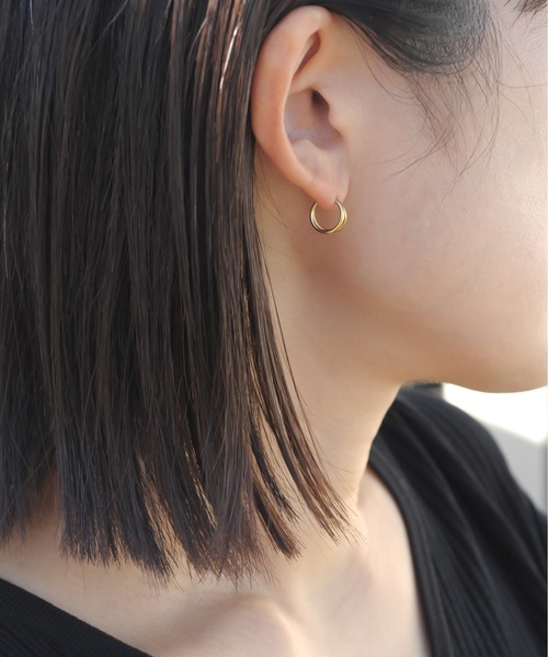 ieLS(イエルズ)の「金属アレルギー対応「ieLS」ステンレス ダブルフープピアス(片耳)(ピアス(片耳用)・メンズ・ゴールド・ONE SIZE)」の5枚目の写真