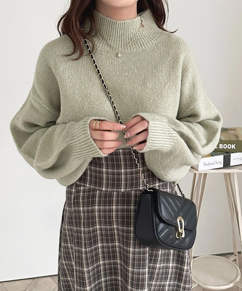 apres jour（アプレジュール）の「もちもちMILKニット【ZOZOTOWN限定アイテム】（ニット/セーター・レディース・アイボリー/ミント/サックスブルー/モカ/ブラック/レッド/ライトイエロー/スモークピンク/ラベンダー/ライトピンク・X-LARGE/フリー）」の5枚目の写真