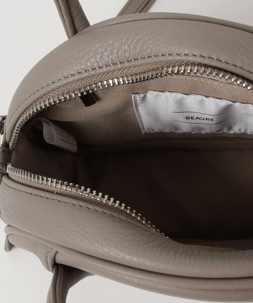 Beau're(ヴュレ)の「【BEAURE】カウレザー 2WAYショルダーミニボストン B-23438 ※(ボストンバッグ・レディース・グレー/ブラック・FREE)」の5枚目の写真