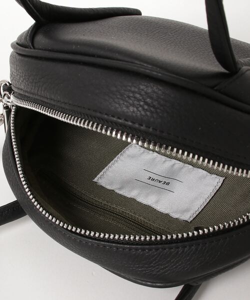 Beau're(ヴュレ)の「【BEAURE】カウレザー 2WAYショルダーミニボストン B-23438 ※(ボストンバッグ・レディース・グレー/ブラック・FREE)」の6枚目の写真