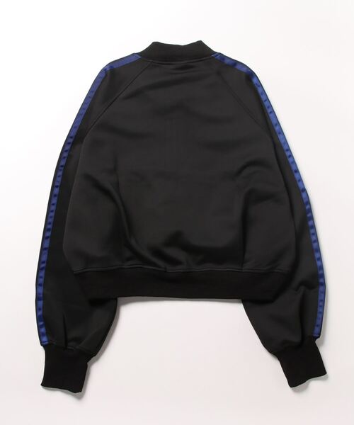 mi via loca（ミヴィアロカ）の「袖ライン　ショートトラックジャケット（ジャージ・レディース・チャコールグレー/ブラック・FREE）」の4枚目の写真