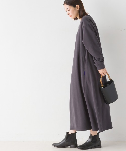 OMNES(オムネス)の「ふわ軽静電気防止マイクロフリースフレアワンピース長袖(ワンピース・レディース・パープル/キャメル/チャコールグレー/ブラック・FREE)」の11枚目の写真