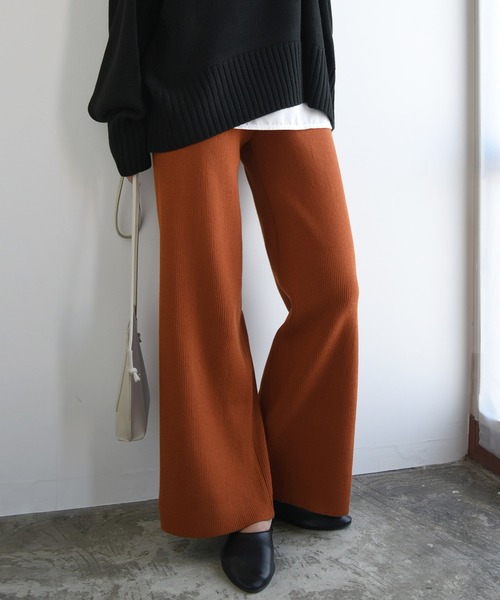 and it_（アンドイット）の「セミワイドリブニットパンツ（その他パンツ・レディース・オレンジ/パープル/ベージュ/ブルー/モカ/ライトグリーン/スモークピンク/ブラック/グリーン・FREE）」の9枚目の写真