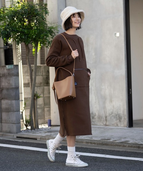 S'more(スモア)の「Double pocket sweatshirt dress (AW)(ワンピース・レディース・ホワイト/ブラウン・MEDIUM/LARGE/SMALL)」の18枚目の写真