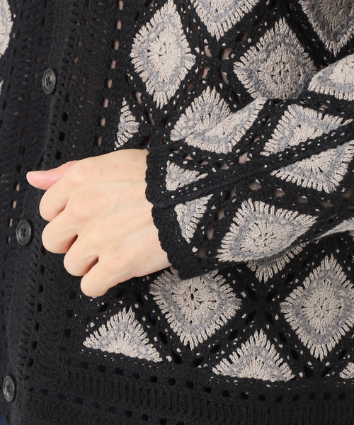 417 EDIFICE（フォーワンセブンエディフィス）の「クロシェニット ポロカーディガン（カーディガン/ボレロ・メンズ・ベージュ/ブラック・MEDIUM/LARGE）」の15枚目の写真