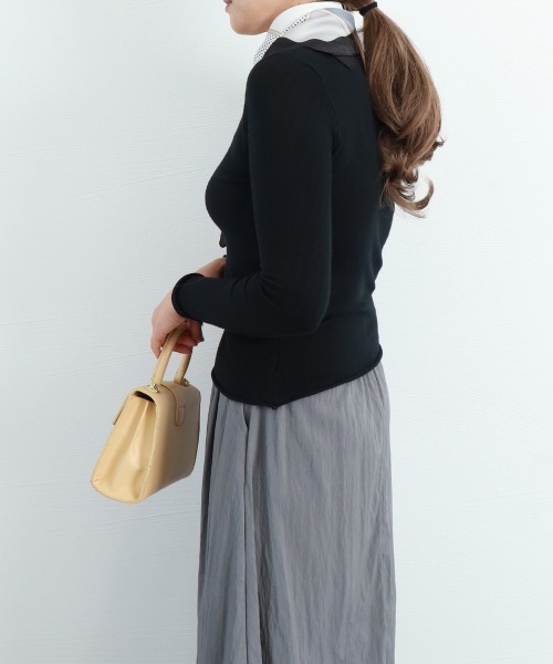 Miniministore(ミニミニストア)の「無地ニットトップス Vネック レディース(ニット/セーター・レディース・ブラック/ブルー/グレー/ホワイト/ダークベージュ/ライトベージュ・FREE)」の22枚目の写真