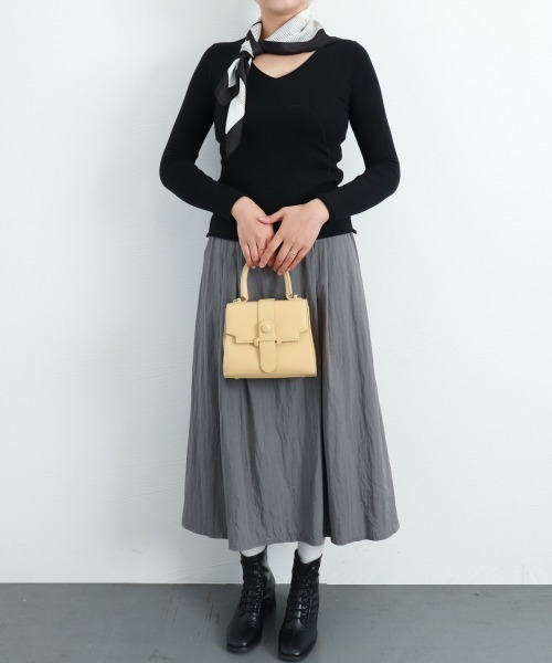 Miniministore(ミニミニストア)の「無地ニットトップス Vネック レディース(ニット/セーター・レディース・ブラック/ブルー/グレー/ホワイト/ダークベージュ/ライトベージュ・FREE)」の15枚目の写真