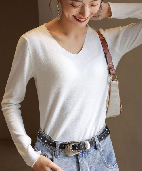 Miniministore(ミニミニストア)の「無地ニットトップス Vネック レディース(ニット/セーター・レディース・ブラック/ブルー/グレー/ホワイト/ダークベージュ/ライトベージュ・FREE)」の14枚目の写真