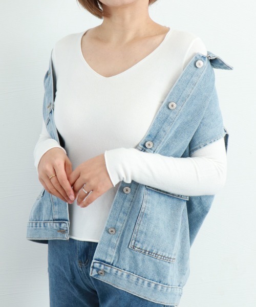 Miniministore(ミニミニストア)の「無地ニットトップス Vネック レディース(ニット/セーター・レディース・ブラック/ブルー/グレー/ホワイト/ダークベージュ/ライトベージュ・FREE)」の7枚目の写真