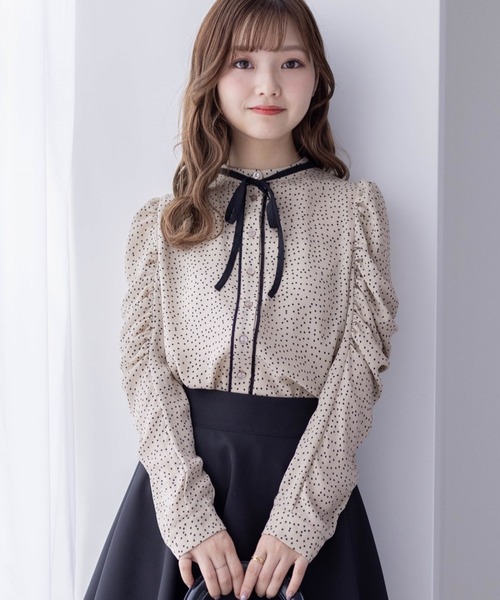 clear（クリア）の「≪再入荷≫リボン付きドットブラウス［大人 カジュアル 着回し力抜群］（シャツ/ブラウス・レディース・ベージュ/ブラック/オフホワイト・F）」の21枚目の写真