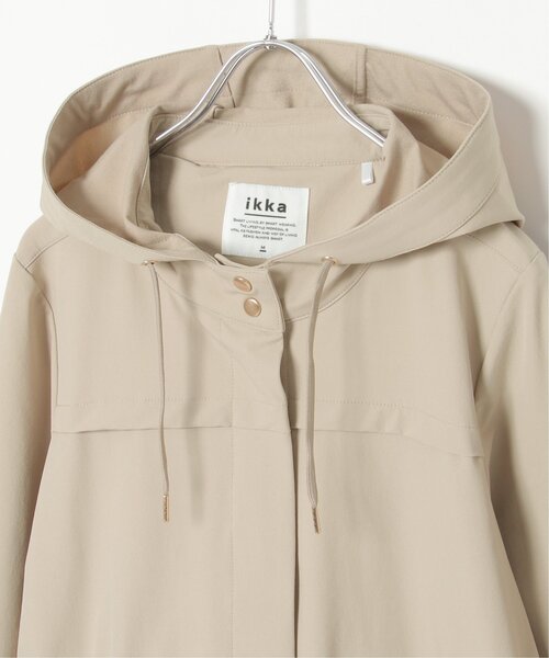 ikka(イッカ)の「撥水花粉リリースフードジャケット(マウンテンパーカー・レディース・ネイビー/ベージュ・M/L/S)」の9枚目の写真