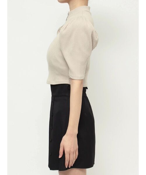 EATME(イートミー)の「カットアウトフロントZIPリブTOP(ニット/セーター・レディース・ブラック/ベージュ/グレー・FREE)」の22枚目の写真