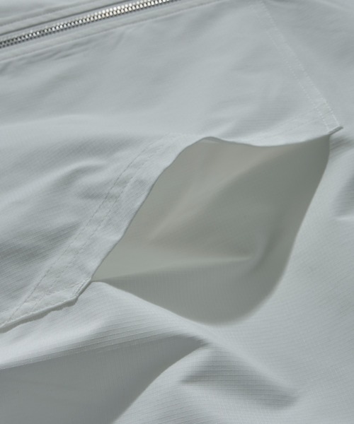 WHO'S WHO gallery（フーズフーギャラリー）の「【KOOKY'N/クーキー】BRONXナイロンパーカー（ナイロンジャケット・メンズ・ホワイト/ライトグレー/ホワイト系その他/ブラック・FREE）」の14枚目の写真