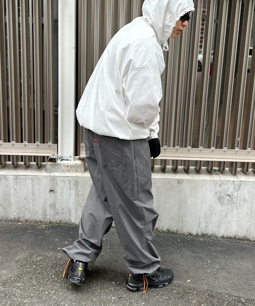 WHO'S WHO gallery（フーズフーギャラリー）の「【KOOKY'N/クーキー】BRONXナイロンパーカー（ナイロンジャケット・メンズ・ホワイト/ライトグレー/ホワイト系その他/ブラック・FREE）」の9枚目の写真