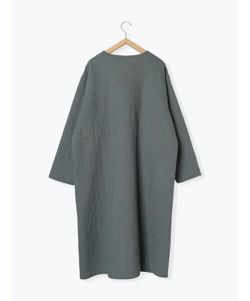 Samansa Mos2（サマンサ モスモス）の「フラワーキルトウエスト絞りロングコート（その他アウター・レディース・ベージュ/グレー/オフホワイト・F）」の6枚目の写真