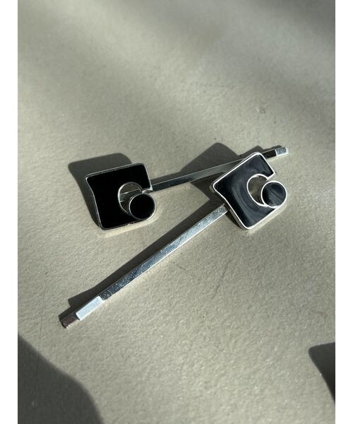 EMODA（エモダ）の「ロゴカラーヘアピン（ヘアピン・レディース・ブラック/ホワイト・FREE）」の4枚目の写真