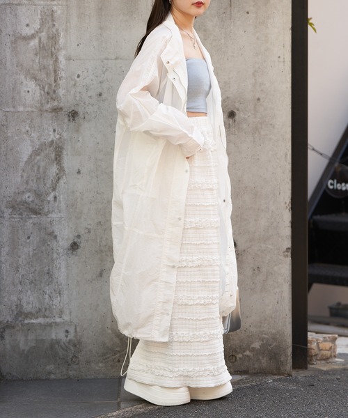 Chico（チコ）の「【2024SS】ナイロンシアーロングブルゾン（モッズコート・レディース・グレー/ホワイト/ライトベージュ・FREE）」の22枚目の写真