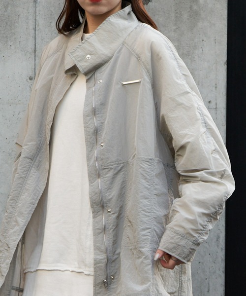 Chico（チコ）の「【2024SS】ナイロンシアーロングブルゾン（モッズコート・レディース・グレー/ホワイト/ライトベージュ・FREE）」の18枚目の写真