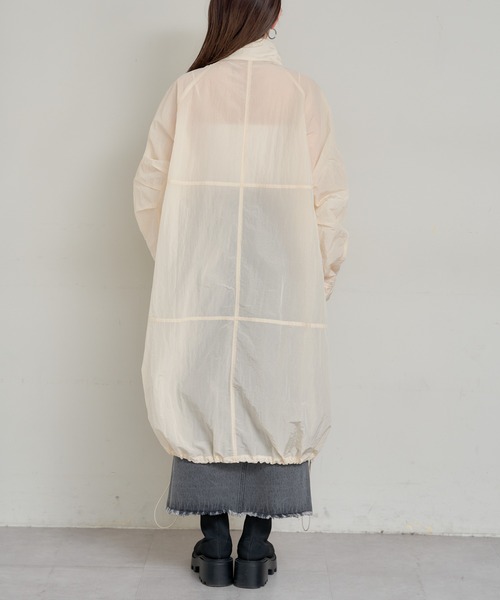 Chico（チコ）の「【2024SS】ナイロンシアーロングブルゾン（モッズコート・レディース・グレー/ホワイト/ライトベージュ・FREE）」の11枚目の写真