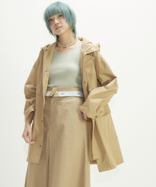 CONVERSE TOKYO(コンバーストウキョウ)の「2WAY HIGHWAIST SKIRT(スカート・レディース・ベージュ/ブラック・FREE)」の6枚目の写真
