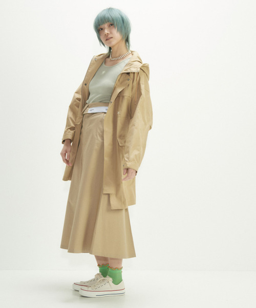 CONVERSE TOKYO(コンバーストウキョウ)の「2WAY HIGHWAIST SKIRT(スカート・レディース・ベージュ/ブラック・FREE)」の7枚目の写真