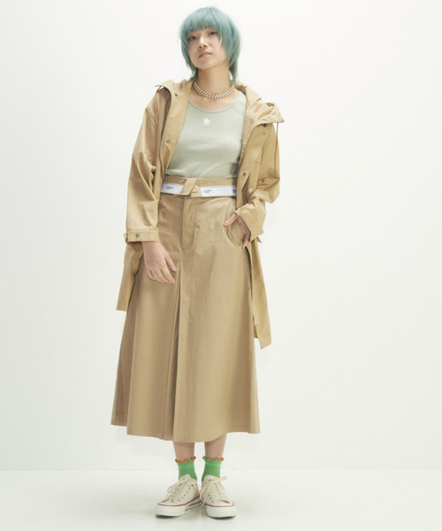 CONVERSE TOKYO(コンバーストウキョウ)の「2WAY HIGHWAIST SKIRT(スカート・レディース・ベージュ/ブラック・FREE)」の8枚目の写真