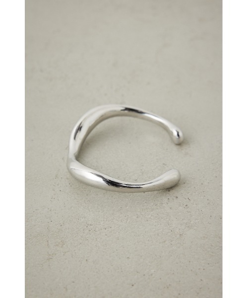 AZUL by moussy（アズールバイマウジー）の「ニュアンスカーブメタルバングル（ブレスレット・レディース・ゴールド系その他/シルバー・FREE）」の13枚目の写真