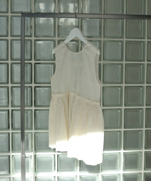新品　anuke アンヌーク　Sheer Peplum Tops ànuke online store（アンヌーク） / Sheer Peplum TopsSheer