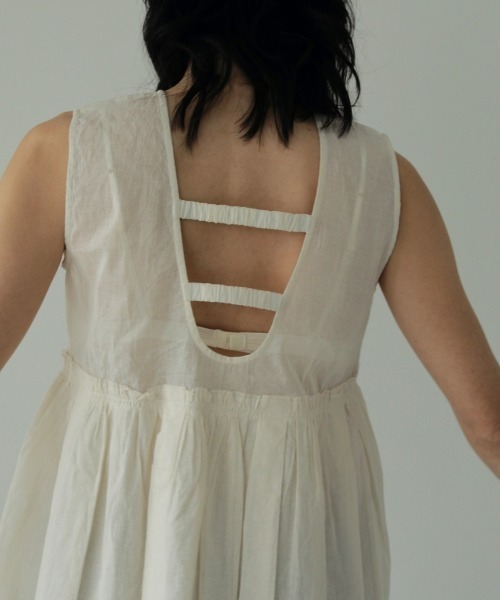 アンヌーク anuke Sheer Peplum Tops 新品 anuke アンヌーク Sheer Peplum Tops ànuke online store