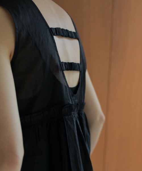 anuke（アンヌーク）の「anuke Sheer Peplum Tops シアー