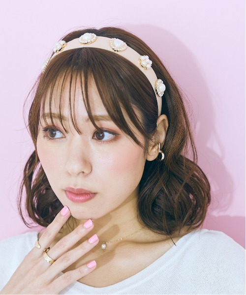 marun（マルン）の「＜大きいサイズ＞　ビジュー飾りカチューシャ　marun（カチューシャ・レディース・オレンジ系/ブラック・FREE）」の11枚目の写真