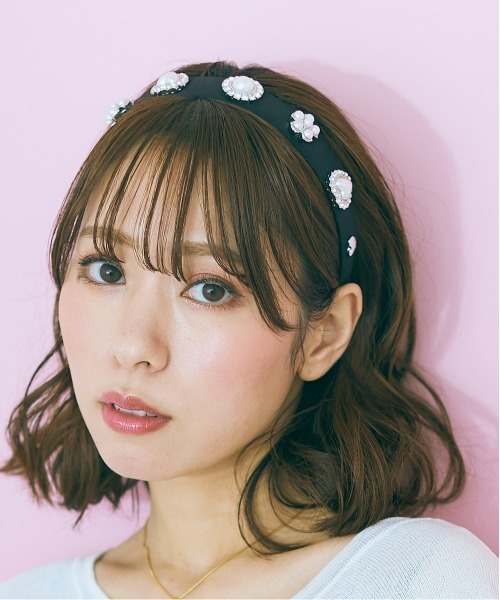 marun（マルン）の「＜大きいサイズ＞　ビジュー飾りカチューシャ　marun（カチューシャ・レディース・オレンジ系/ブラック・FREE）」の12枚目の写真