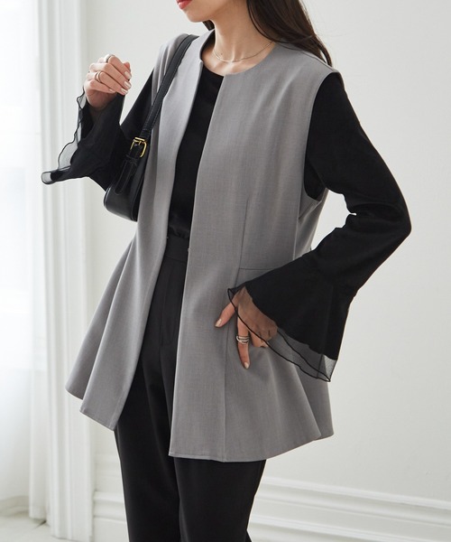 RANAN（ラナン）の「【防シワ】ペプラムジレベスト（スーツベスト・レディース・ライトグレー/ネイビー/ブラック・L/M/LL）」の2枚目の写真