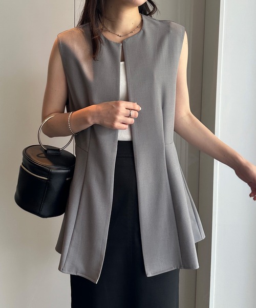 RANAN（ラナン）の「【防シワ】ペプラムジレベスト（スーツベスト・レディース・ライトグレー/ネイビー/ブラック・L/M/LL）」の14枚目の写真