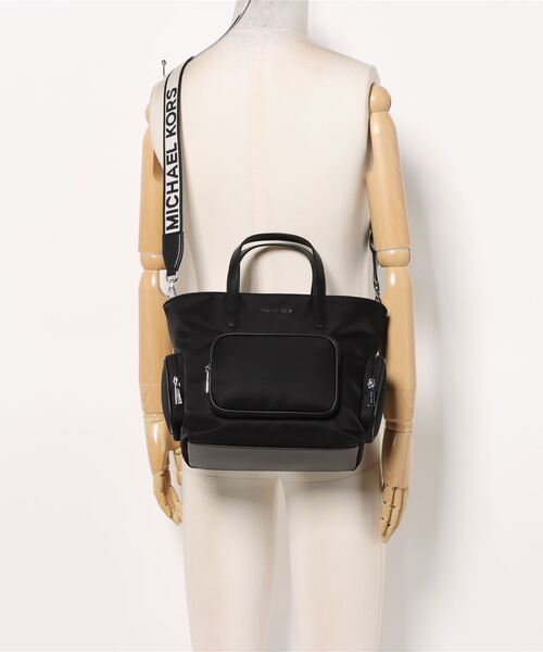 MICHAEL KORS（マイケルコース）の「KHAI カーゴ ポケット