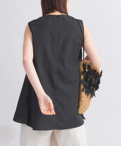 PICCIN（ピッチン）の「ノースリーブフレアブラウス（シャツ/ブラウス・レディース・ブラック/オフホワイト/サックスブルー・M）」の13枚目の写真