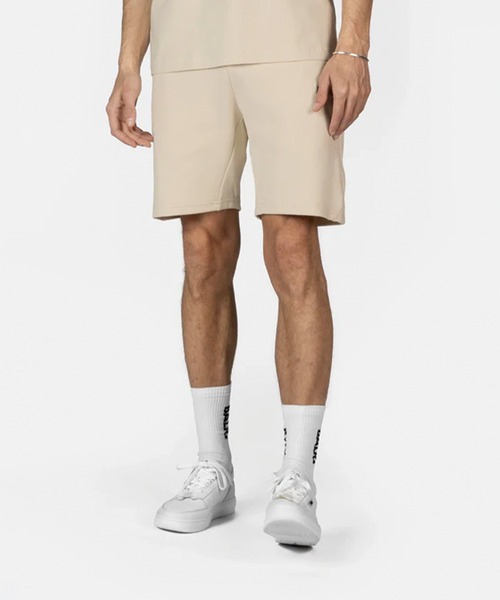 Q-SERIES REGULAR FIT SHORTS