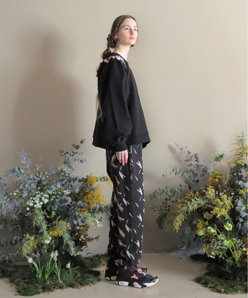 bedsidedrama（ベットサイドドラマ）の「Bud Pullover（ニット