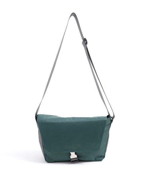 Arnold Palmer（アーノルドパーマー）の「撥水 メッセンジャーバッグ（ショルダーバッグ・レディース・ブラック/アイボリー/グリーン・F）」の11枚目の写真