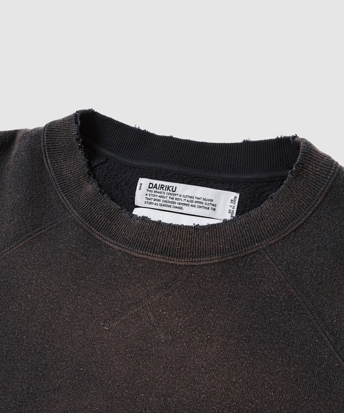 DAIRIKU（ダイリク）の「Waterproof Sunburn Sweater（スウェット・メンズ・カーキ/ネイビー・M）」の4枚目の写真