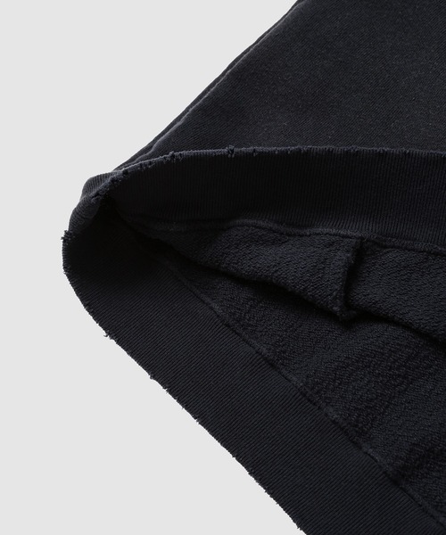 DAIRIKU（ダイリク）の「Waterproof Sunburn Sweater（スウェット・メンズ・カーキ/ネイビー・M）」の7枚目の写真