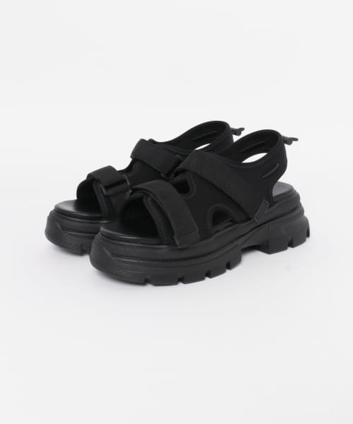 KBF（ケイビーエフ）の「スニーカーソールサンダル（サンダル・レディース・ベージュ/ブラック・36/37/38）」の17枚目の写真