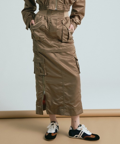DOUBLE STANDARD CLOTHING(ダブルスタンダードクロージング)の「ミリタリーナイロンツイル2WAYスカート(スカート・レディース・ネイビー/カーキ・36/38)」の2枚目の写真