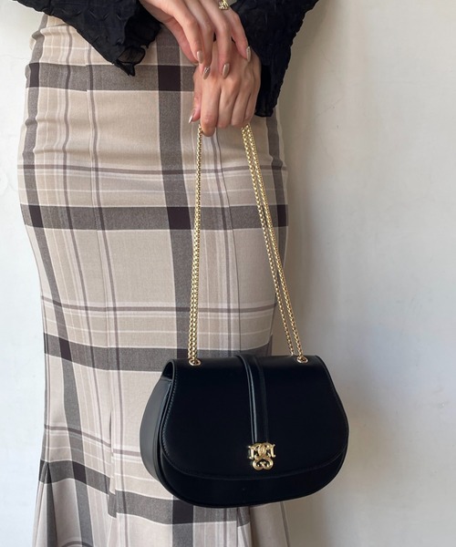 SNIDEL（スナイデル）の「ラウンドメタルショルダーバッグ（ショルダーバッグ・レディース・ブラック/ライトピンク/ベージュ・FREE）」の18枚目の写真