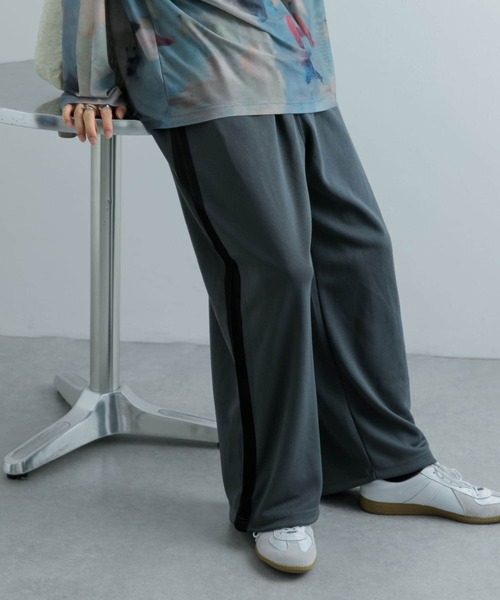 SENSE OF PLACE by URBAN RESEARCH(センスオブプレイスバイアーバンリサーチ)の「ジャージラインワイドパンツ(その他パンツ・メンズ・その他3/その他2/その他1/その他4・LARGE/MEDIUM)」の15枚目の写真