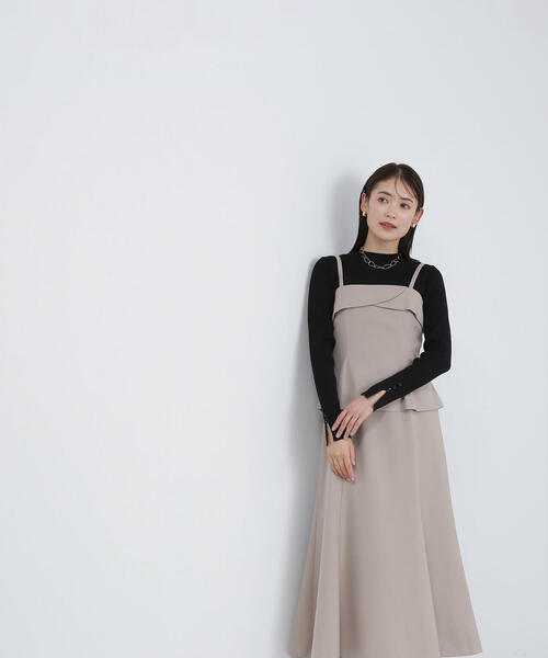 NATURAL BEAUTY BASIC（ナチュラルビューティーベーシック）の「◇ペプラムキャミドッキングジャンスカ（ジャンパースカート・レディース・チャコールグレー/ベージュ・SMALL/MEDIUM）」の12枚目の写真